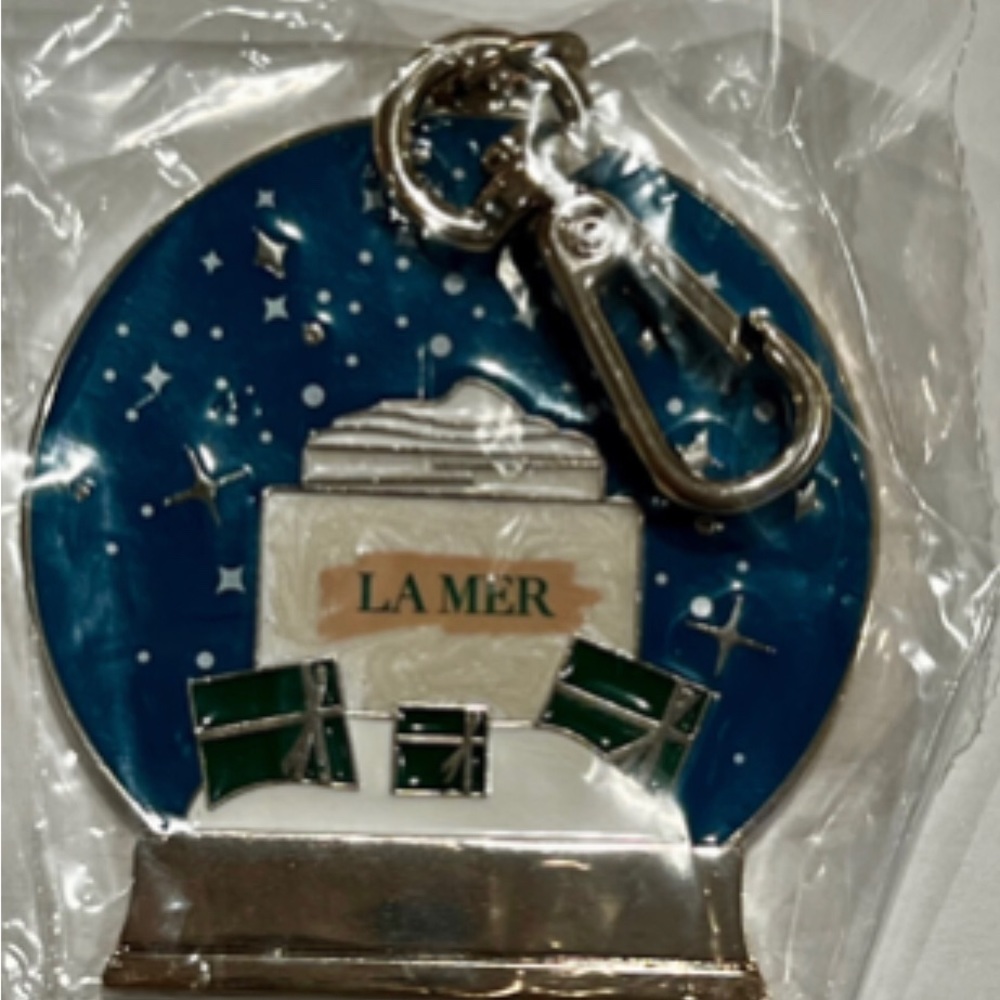La Mer snow globe keychain or Ornament
